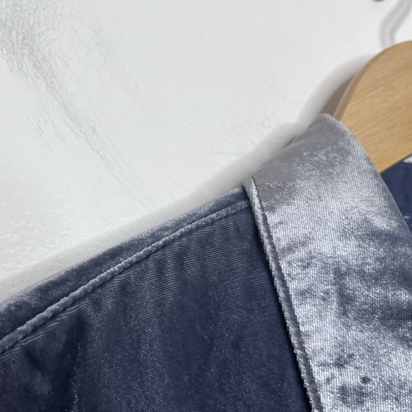 Pilcro Anthropologie Hadley Button Down Gray Velvet Shirt Blouse Womens Small - Picture 3 of 7